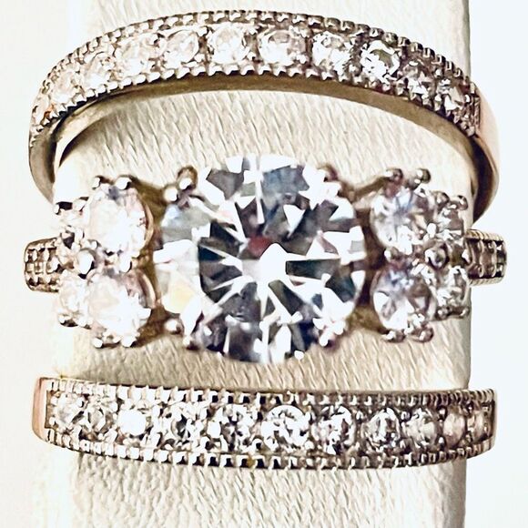 NWT Gorgeous .925 Size 8 Triple Sterling Silver Cubic Zirconia 3 in 1 Ring - Picture 1 of 12